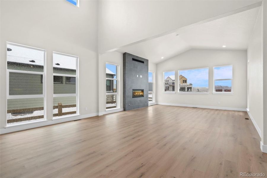 Spacious, unfurnished interior of a new home in , Fort Collins (Image 8).