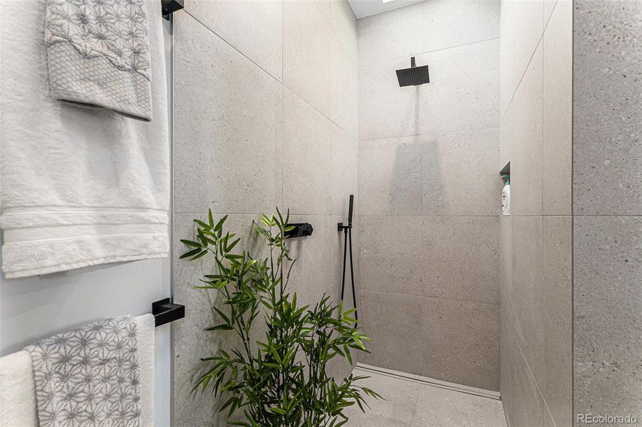 Image 40 of a home in .