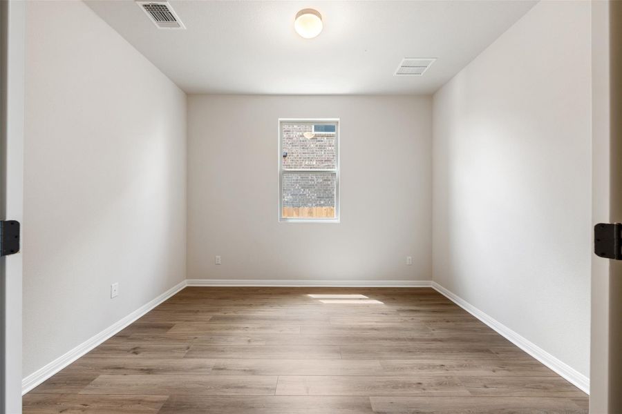 Spacious, unfurnished interior of a new home in Patterson Ranch, Georgetown (Image 28).
