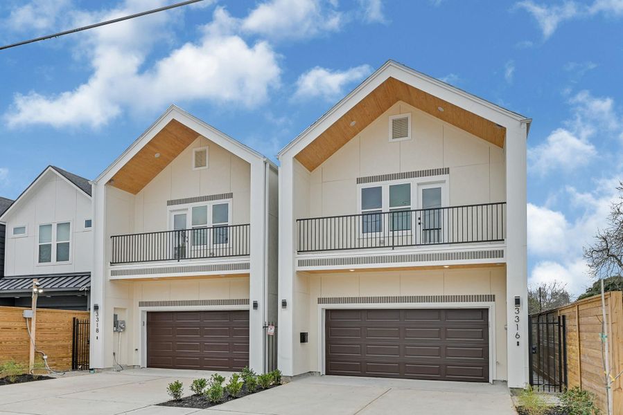 Front exterior of a new home in , Houston, TX, highlighting curb appeal (Image 22).