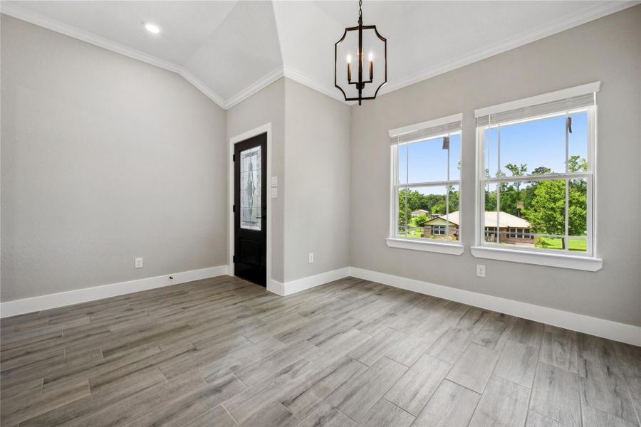 Spacious, unfurnished interior of a new home in , Onalaska (Image 13).
