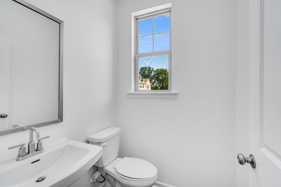 Furnished interior view inside a new home in Hampton Trace, Marietta (Image 5).