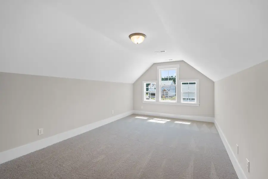 Representative unfurnished interior of a home built from the Marshall by Bill Clark Homes in Riverside Cove, Wilmington (Image 28).