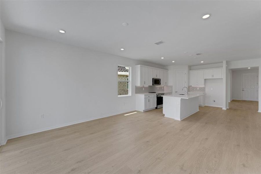 Spacious, unfurnished interior of a new home in River Hall, Alva (Image 22). Spacious, unfurnished interior of a new home in River Hall, Alva (Image 22).