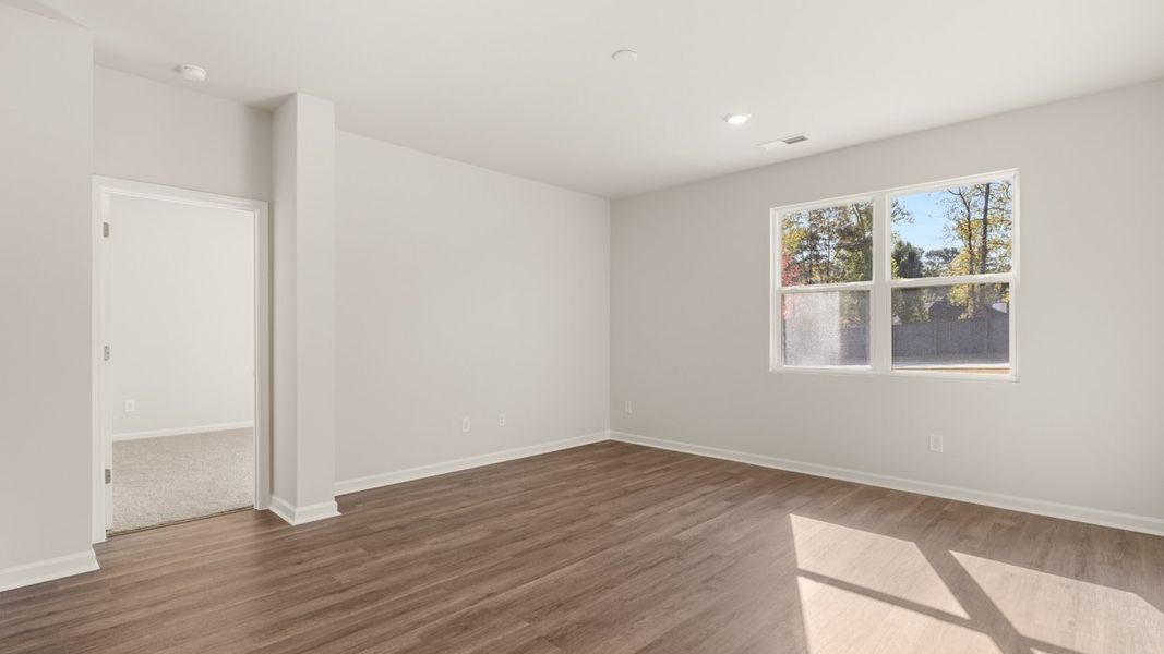 Spacious, unfurnished interior of a new home in Champion's Run, Lithonia (Image 16).