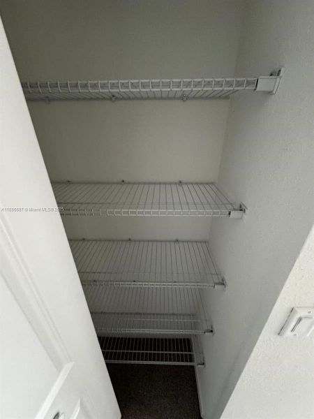 Image 18 of a home in .