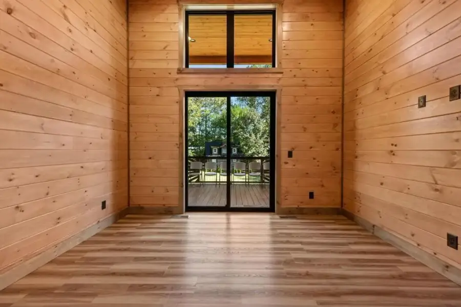 Exterior details and patio area of a home in , Blue Ridge (Image 33).