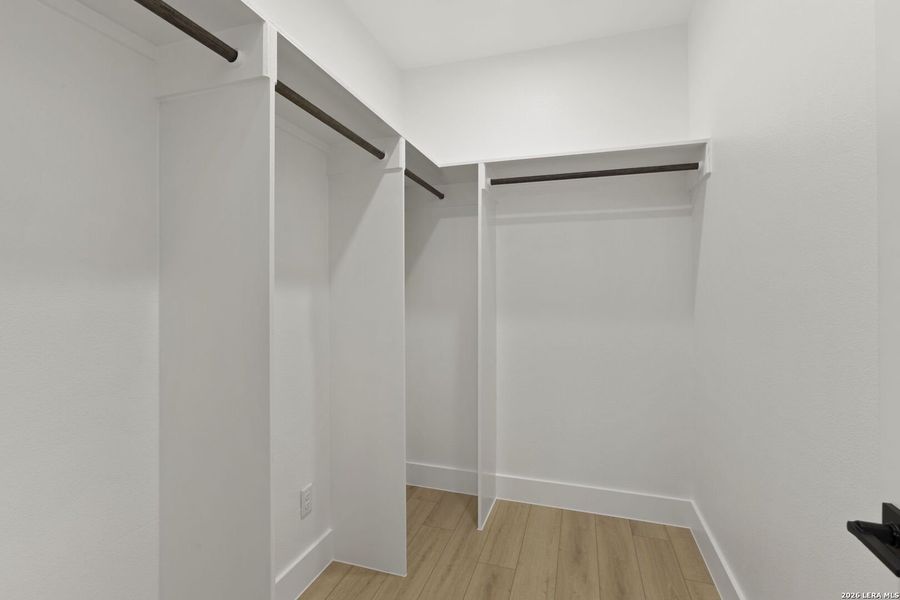 Spacious, unfurnished interior of a new home in , Boerne (Image 38).