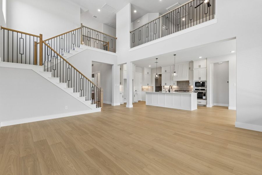 Spacious, unfurnished interior of a new home in Rainwater Crossing, Celina (Image 16).