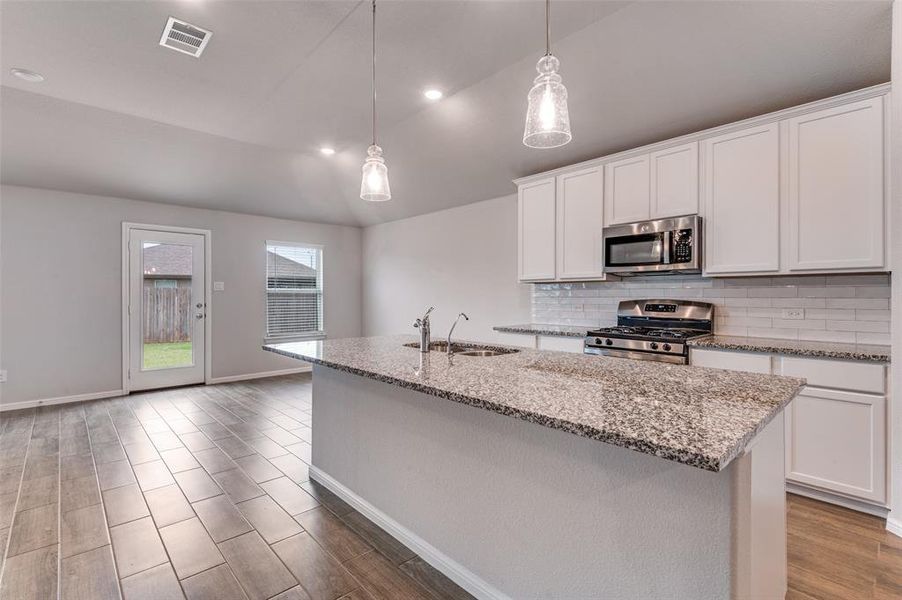 Furnished interior view inside a new home in , Fort Worth (Image 6).