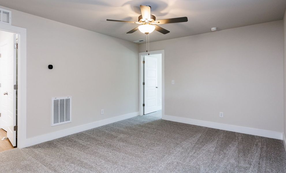 Spacious, unfurnished interior of a new home in Vaughan Farms, Angier (Image 16). Spacious, unfurnished interior of a new home in Vaughan Farms, Angier (Image 16).