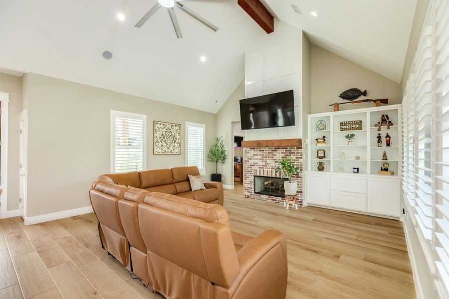 Furnished interior view inside a new home in , Angleton (Image 9).