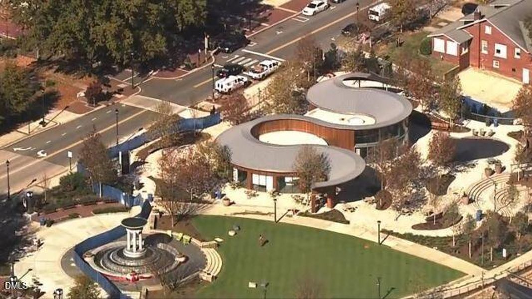 Downtown_Cary_Park-DMID1-60yvoypfg-640x3