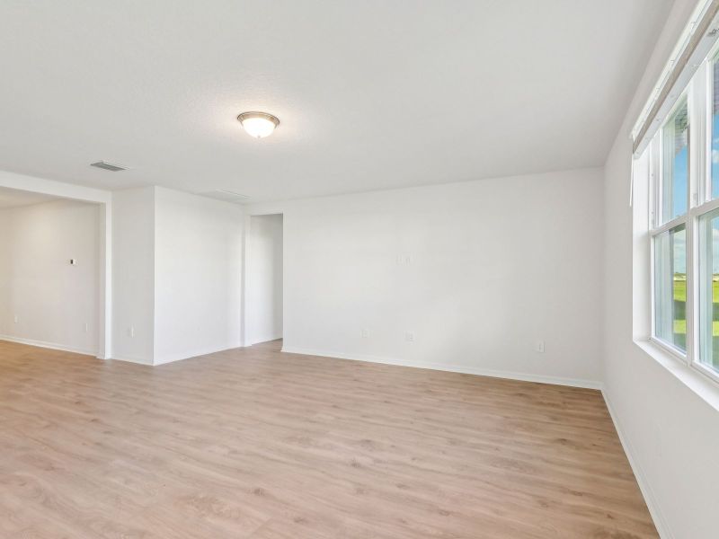 Spacious, unfurnished interior of a new home in Crosswinds - Signature Series, Haines City (Image 8). Spacious, unfurnished interior of a new home in Crosswinds - Signature Series, Haines City (Image 8).