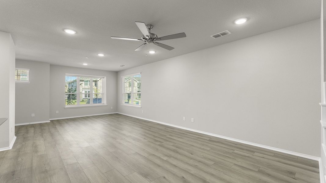 Spacious, unfurnished interior of a new home in Heartland Townhomes, Heartland (Image 13).