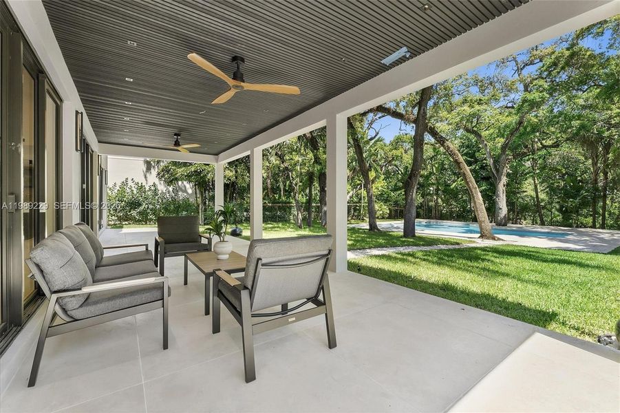 Exterior details and patio area of a home in , Hollywood (Image 38).