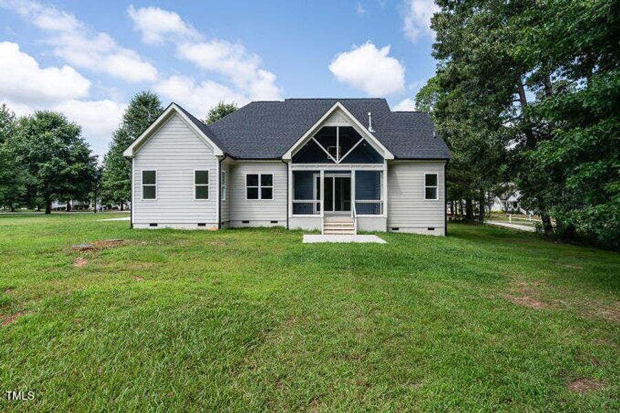 041-680x453-back-of-home