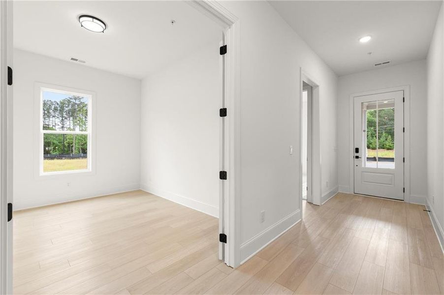 Spacious, unfurnished interior of a new home in The Reserve at Bells Ferry, Kennesaw (Image 36).