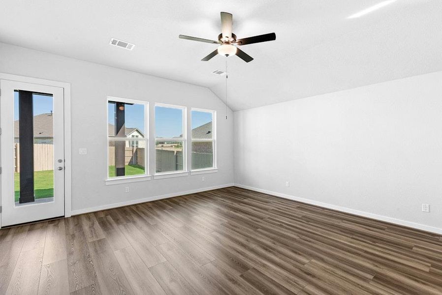 Spacious, unfurnished interior of a new home in The Colony, Bastrop (Image 15). Spacious, unfurnished interior of a new home in The Colony, Bastrop (Image 15).