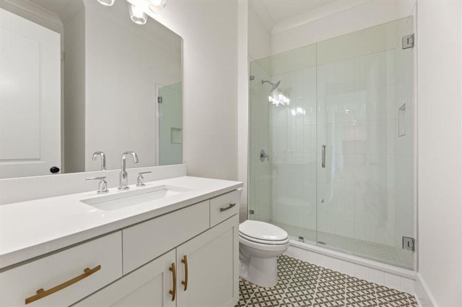 Furnished interior view inside a new home in White Post on Lake Lanier, Gainesville (Image 7). Furnished interior view inside a new home in White Post on Lake Lanier, Gainesville (Image 7).