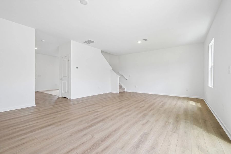 Spacious, unfurnished interior of a new home in Middleton Farms, Middlesex (Image 17). Spacious, unfurnished interior of a new home in Middleton Farms, Middlesex (Image 17).