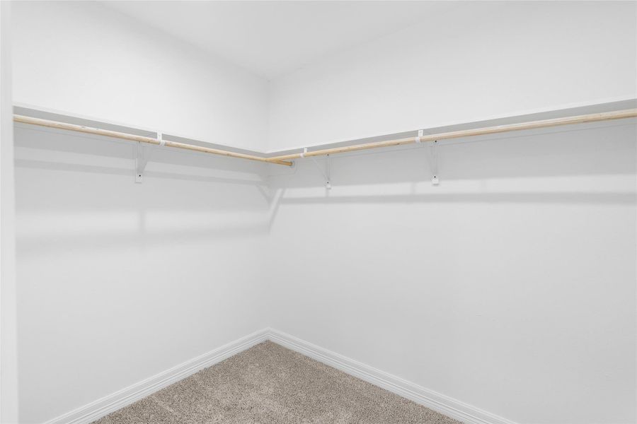 Spacious, unfurnished interior of a new home in , Houston (Image 35).