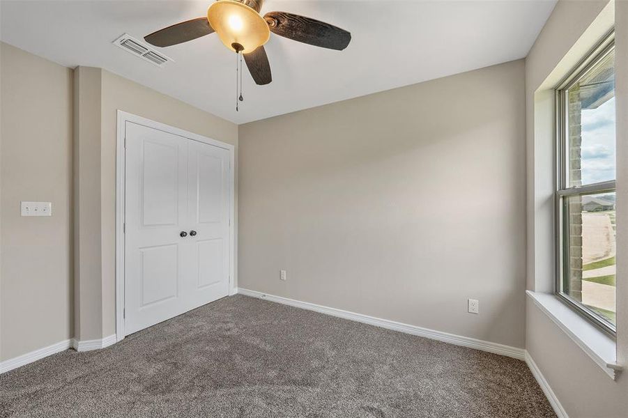 Spacious, unfurnished interior of a new home in , Lindale (Image 24).