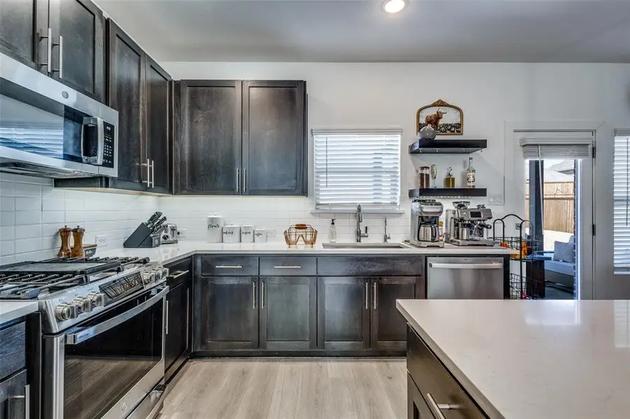 Furnished interior view inside a new home in Rolling Ridge, Van Alstyne (Image 10). Furnished interior view inside a new home in Rolling Ridge, Van Alstyne (Image 10).