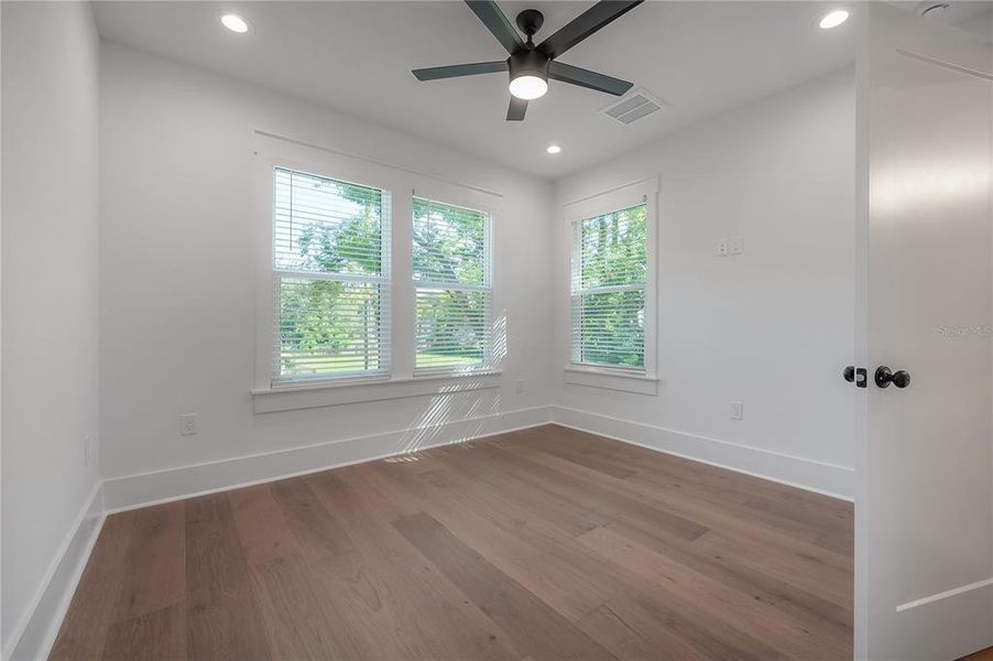 Spacious, unfurnished interior of a new home in , Tampa (Image 63). Spacious, unfurnished interior of a new home in , Tampa (Image 63).