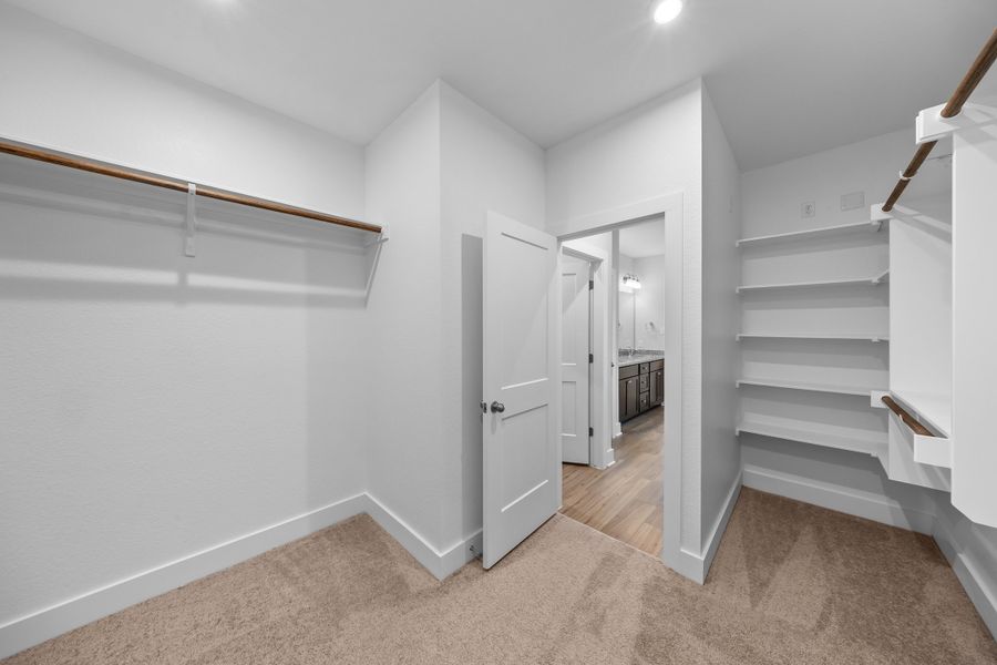 Spacious, unfurnished interior of a new home in Hartrick Ranch, Temple (Image 10).