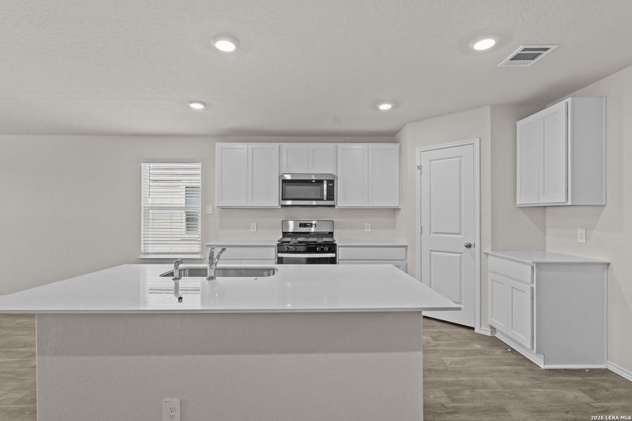 Furnished interior view inside a new home in Redbird Ranch, San Antonio (Image 6). Furnished interior view inside a new home in Redbird Ranch, San Antonio (Image 6).