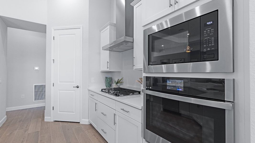 2799 Westwind II Kitchen 4of5 Base2