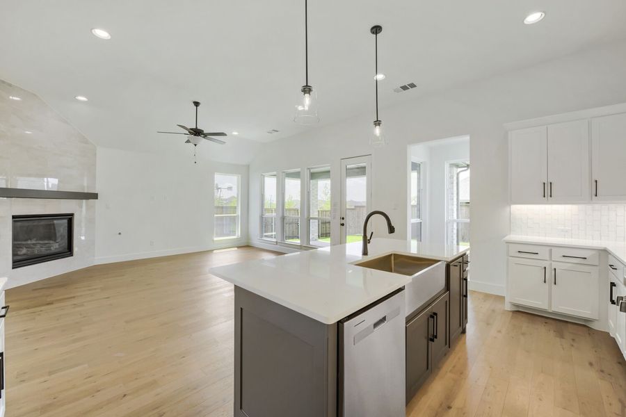 3316 Maidenhair - Kitchen 3316 Maidenhair - Kitchen