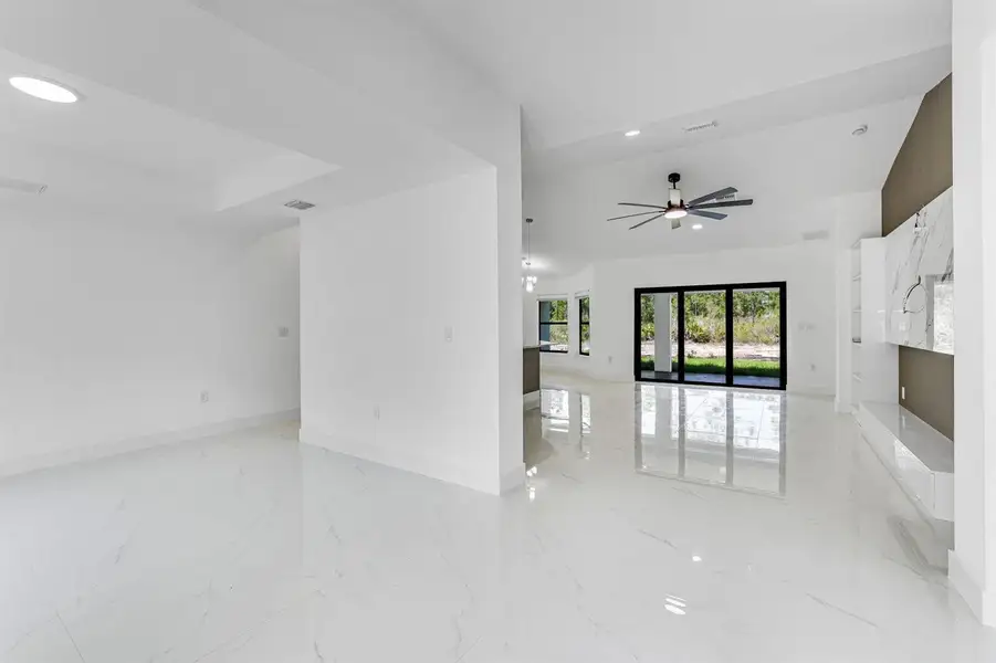 1207 Desoto Ave, Lehigh Acres, FL 33972 1207 Desoto Ave, Lehigh Acres, FL 33972