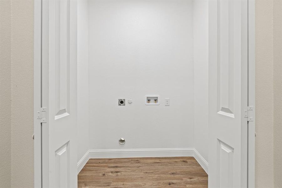 Spacious, unfurnished interior of a new home in , Fort Worth (Image 15). Spacious, unfurnished interior of a new home in , Fort Worth (Image 15).