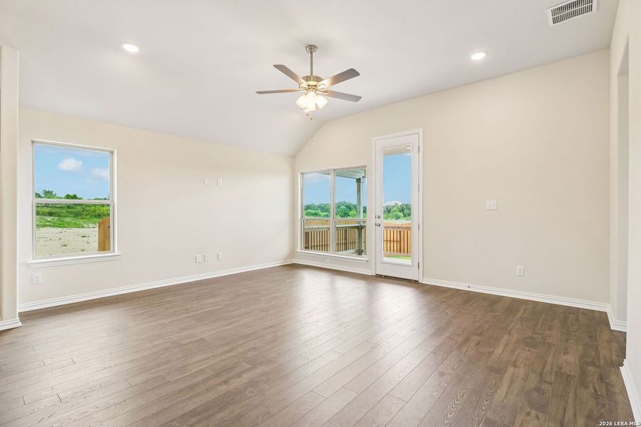 Spacious, unfurnished interior of a new home in Stream Waters, Seguin (Image 33). Spacious, unfurnished interior of a new home in Stream Waters, Seguin (Image 33).