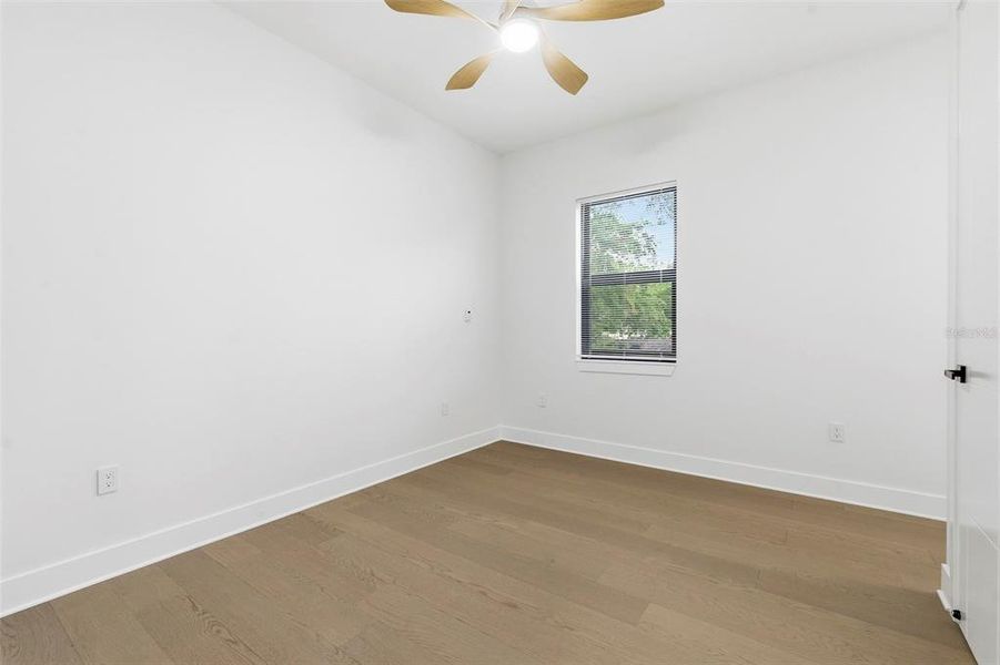 Spacious, unfurnished interior of a new home in , Safety Harbor (Image 58).