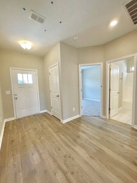 Spacious, unfurnished interior of a new home in Brandon Woods, Spring Hill (Image 5).