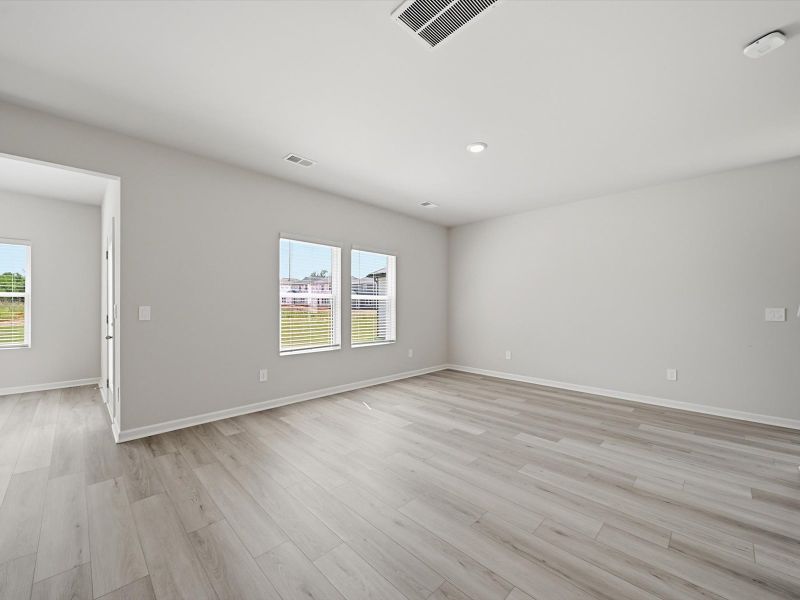 Spacious, unfurnished interior of a new home in Pleasant Brook, Piedmont (Image 13). Spacious, unfurnished interior of a new home in Pleasant Brook, Piedmont (Image 13).