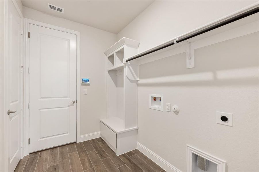 Image 40 of a home in Sunrise at Garden Valley 60-79. Image 40 of a home in Sunrise at Garden Valley 60-79.