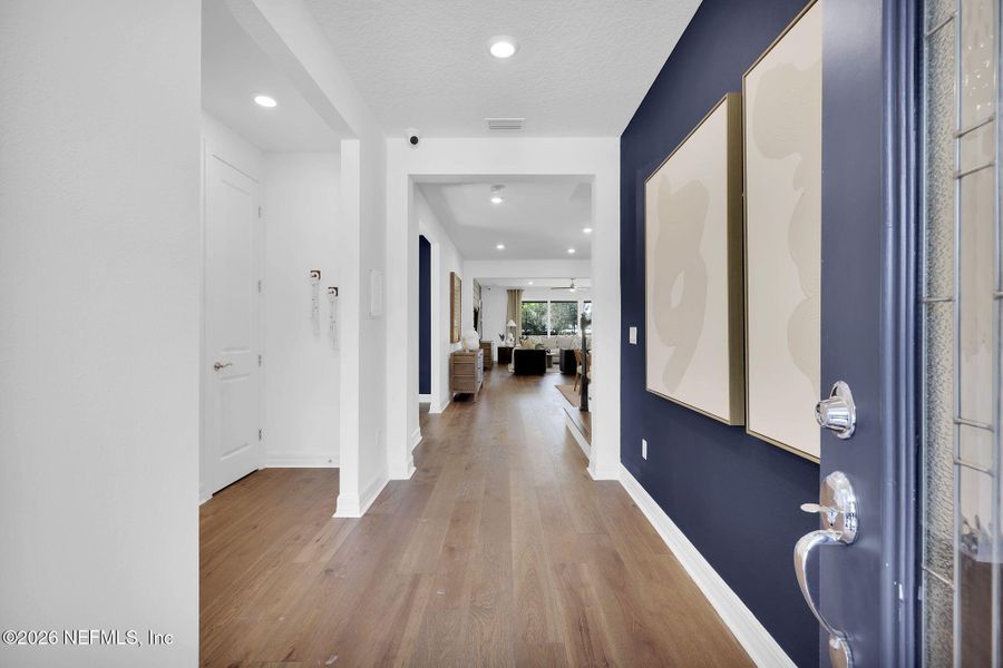 Spacious, unfurnished interior of a new home in , Jacksonville (Image 22).