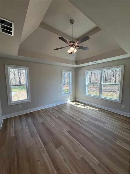 Spacious, unfurnished interior of a new home in , Talking Rock (Image 30).