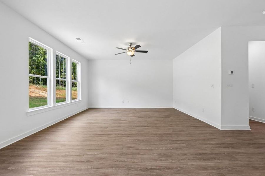 Spacious, unfurnished interior of a new home in Savoy Park, Covington (Image 17).