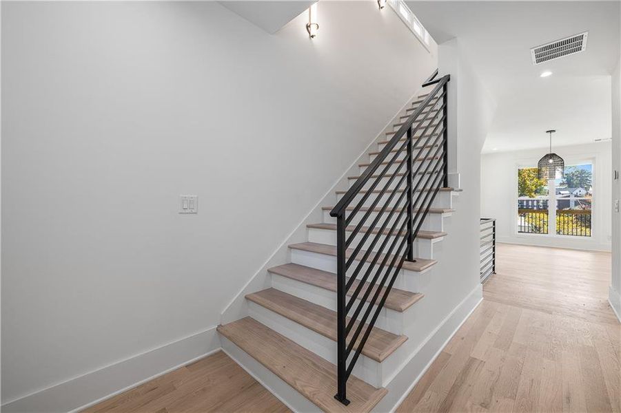 Spacious, unfurnished interior of a new home in , Smyrna (Image 28).