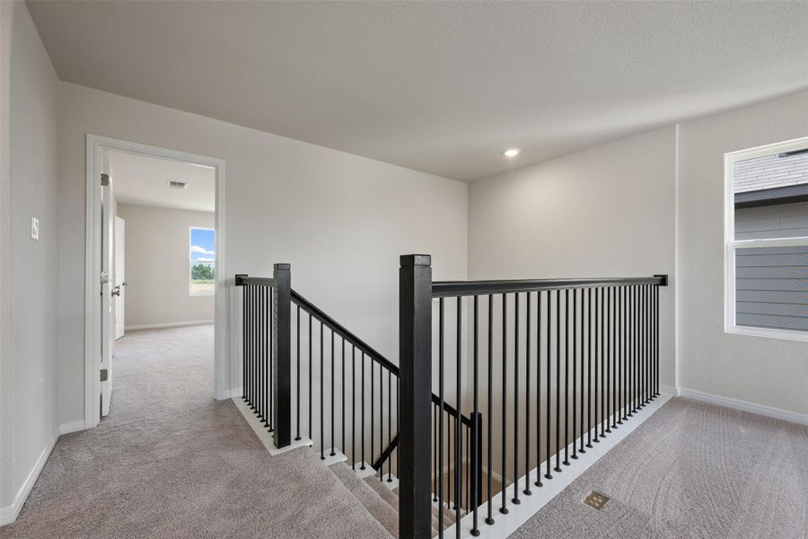 Representative images and renderings are for illustrative purposes. Actual structural options and design finishes of home may vary.
