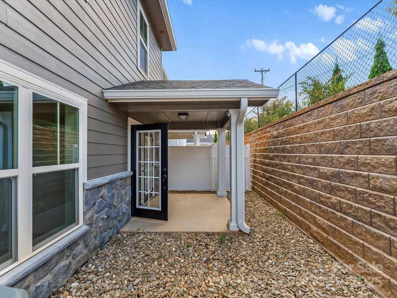 Front exterior of a new home in , Morganton, NC, highlighting curb appeal (Image 21). Front exterior of a new home in , Morganton, NC, highlighting curb appeal (Image 21).
