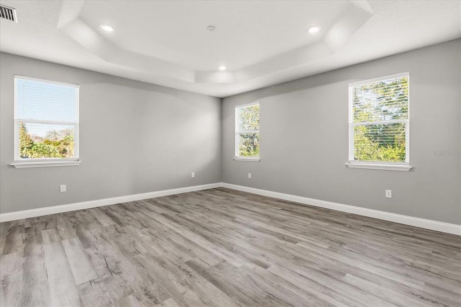 Spacious, unfurnished interior of a new home in , Sanford (Image 19).