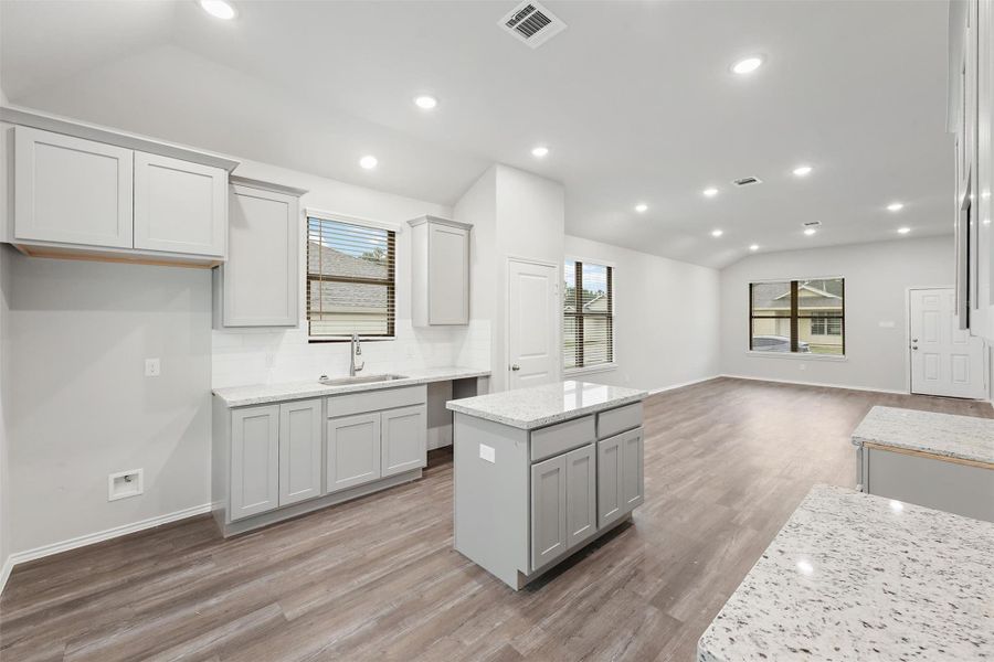 Furnished interior view inside a new home in , Lufkin (Image 11).