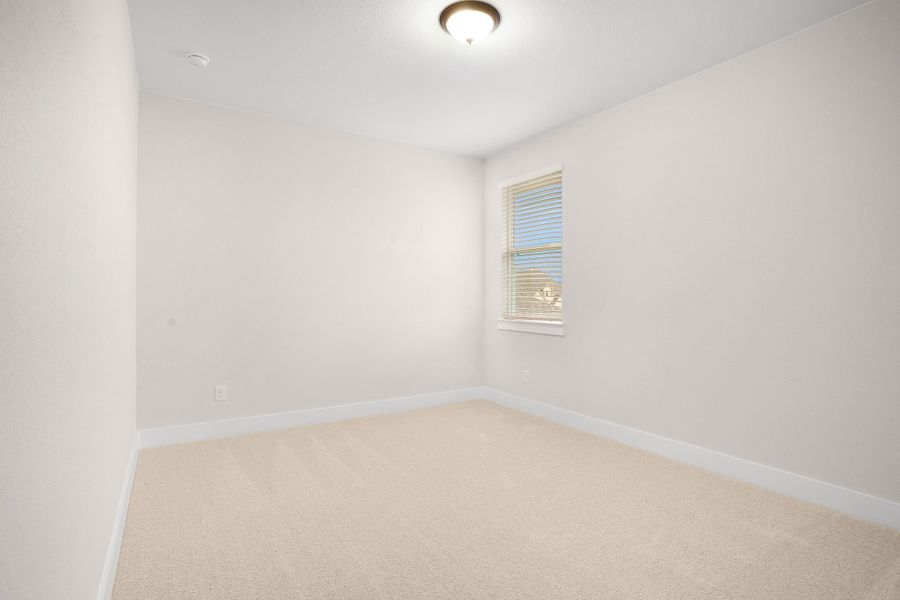Spacious, unfurnished interior of a new home in Broken Oak, Georgetown (Image 25).