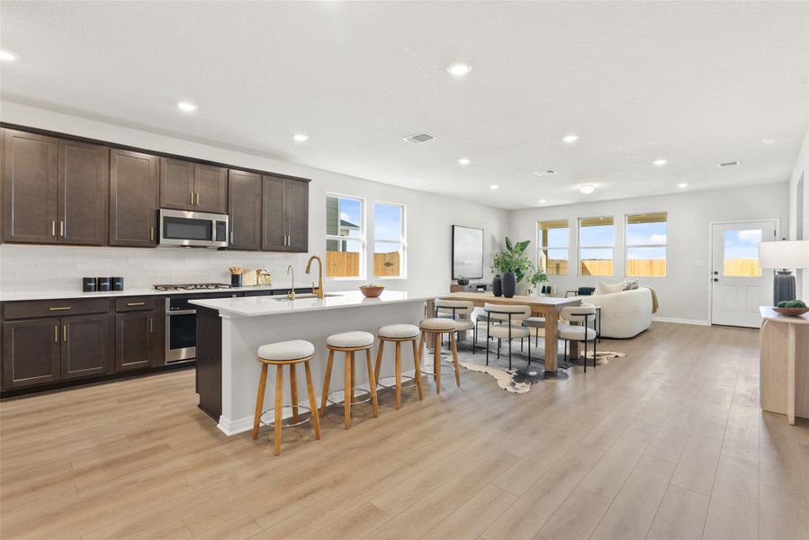 Representative images and renderings are for illustrative purposes. Actual structural options and design finished of home may vary.